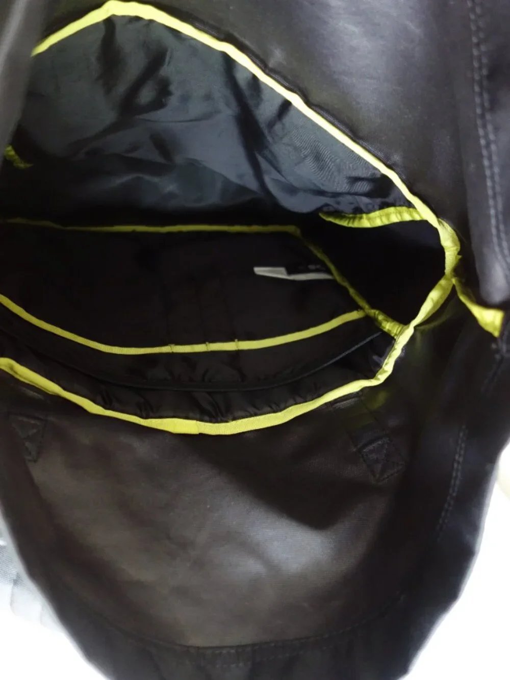 EUC TIMBUK2 San Francisco Black Messenger Backpack Roll Top Travel Bag